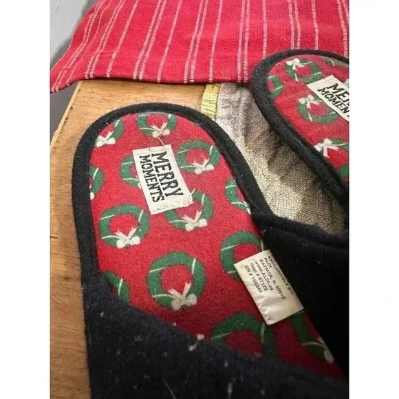 Merry Moments GET LIT Slippers Men’s size 7-8, Women’s size 9-10 - Picture 3 of 7